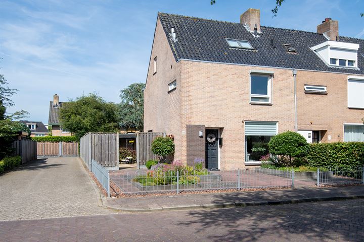 Tollensstraat 98 in Putten