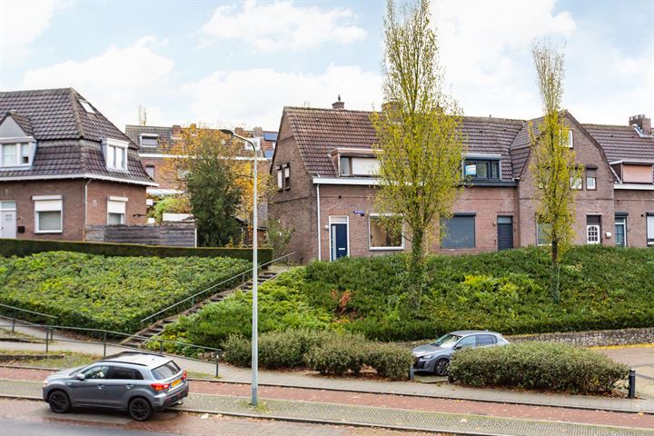 Tollisstraat 1 in Brunssum