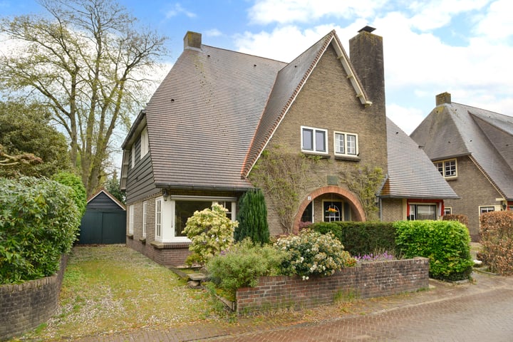 Tony Offermansweg 1 in Laren