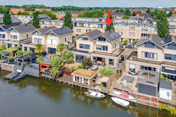 Topaaslaan 25 in Rhoon