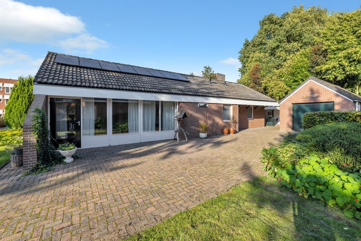 Torenakkers 1 in Borger