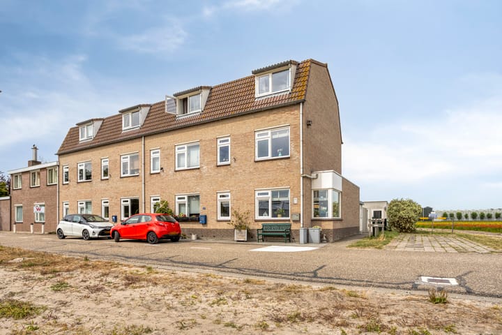 Torenlaan 15 in Voorhout