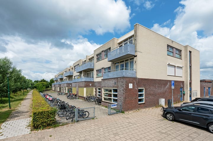Torenmuur 13 in Houten