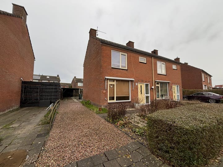 Photo of property Torenstraat 11, Kolhorn