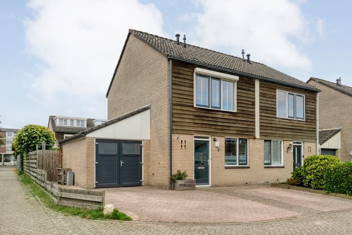 Torenvalk 127 in Emmen