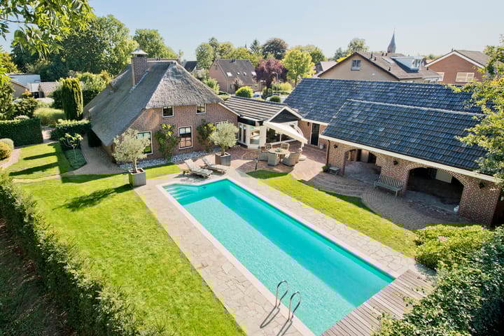 Photo of property Torsdam 11, Altforst