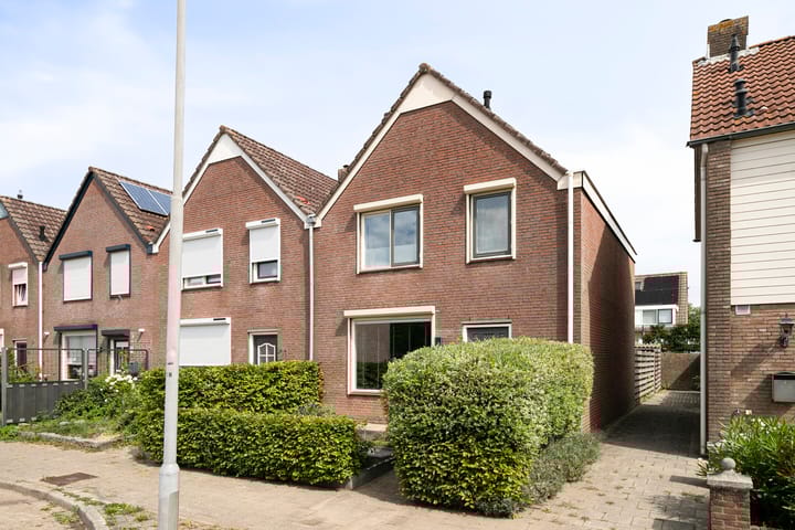 Touwslagersdreef 23 in Tholen photo