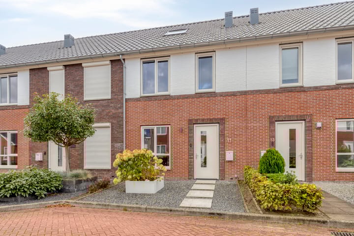 Trambaan 11 in Lengel