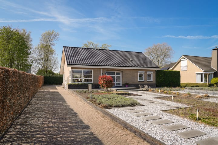 Trambaan 25 in Boven-Leeuwen