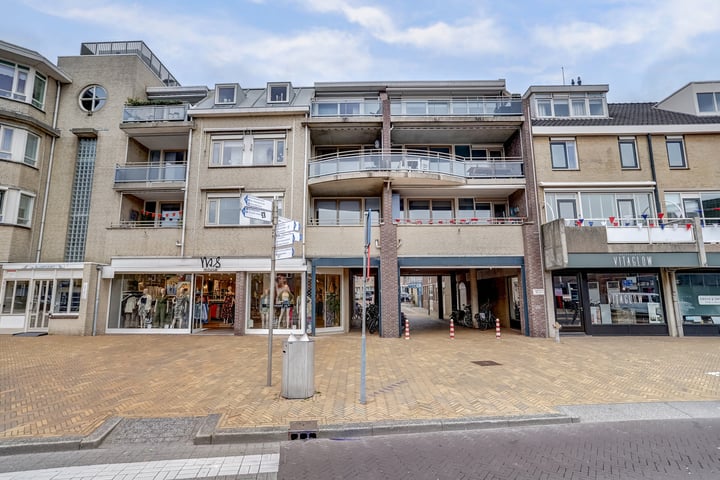 Tramstraat 8G in Katwijk foto
