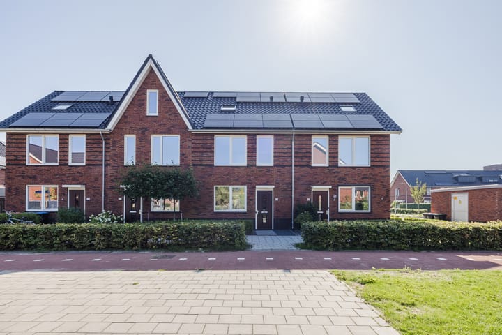 Photo of property Troelstralaan 21, Sliedrecht