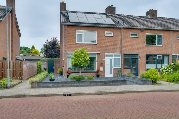 Troelstralaan 57 in Brummen