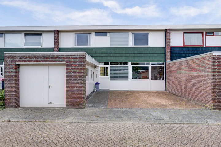 Photo of property Troelstrastraat 17, Katwijk