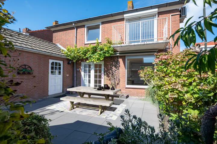 Troelstrastraat 40 in Hardinxveld-Giessendam