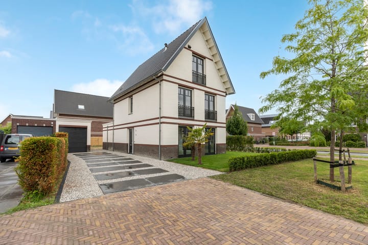 Photo of property Trompetbloemstraat 1, Badhoevedorp