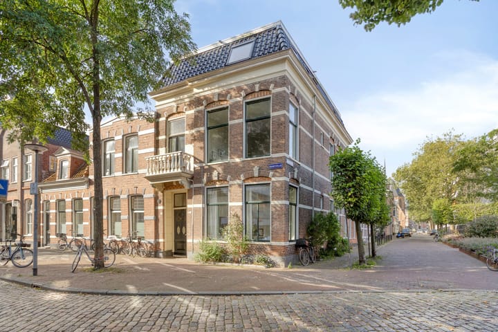 Trompstraat 1 in Groningen