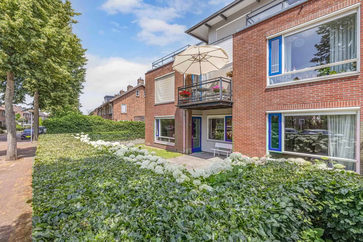 Photo of property Trompstraat 6a, Huizen