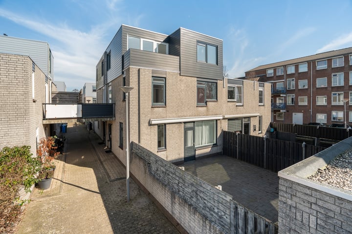 Tromsödreef 60 in Rotterdam
