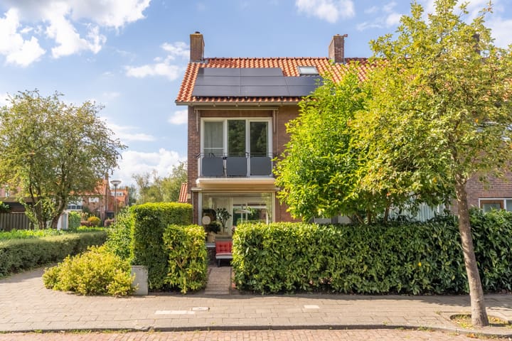 Troskerslaan 15 in Amstelveen foto