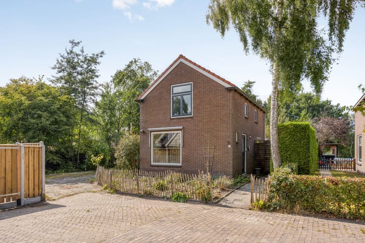 Tsjerkeleane 7 in Langezwaag