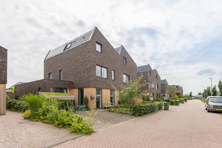 Tuikwerd 65 in Groningen foto