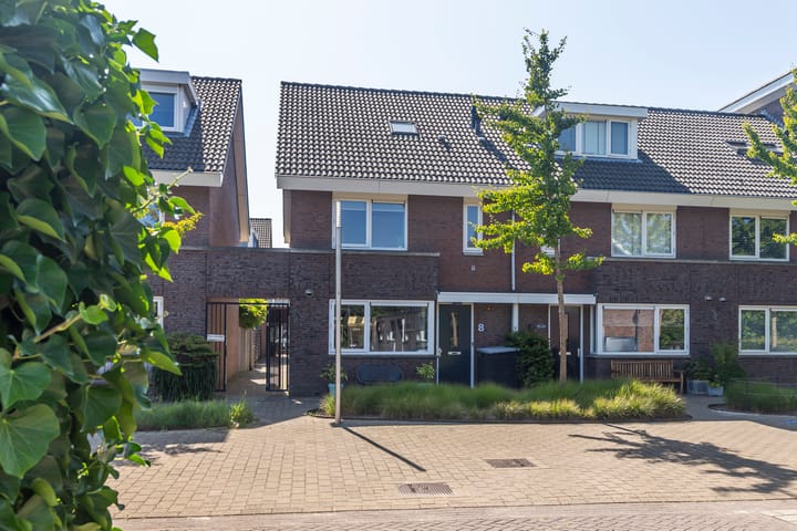Photo of property Tuimelaar 8, Naaldwijk