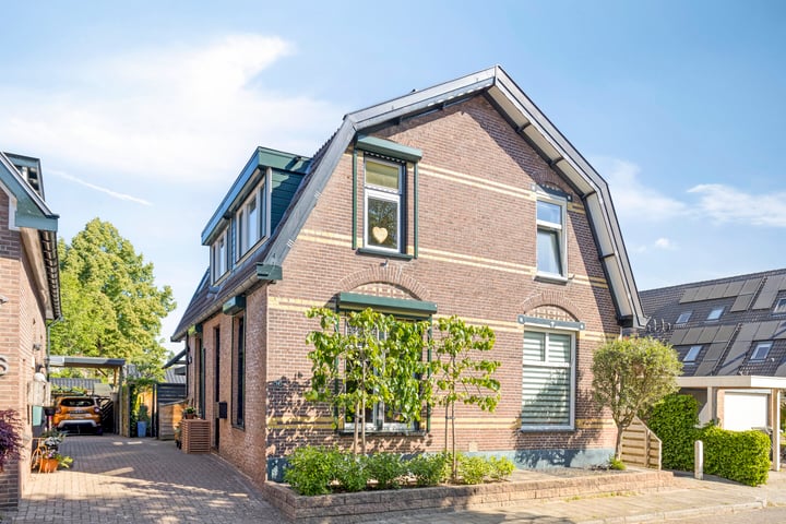 Tuindwarsstraat 14 in Apeldoorn