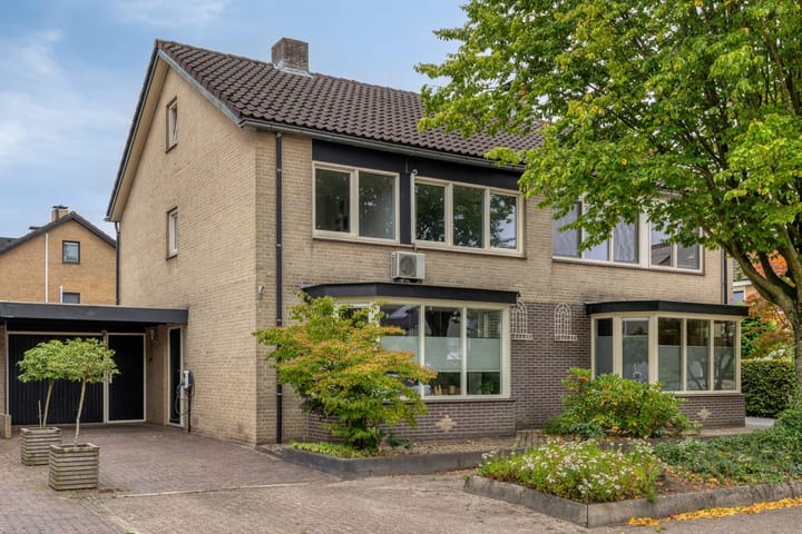 Tulestraat 5 in Borne