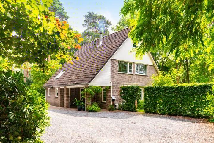 Tullekenweg 12 in Eerbeek