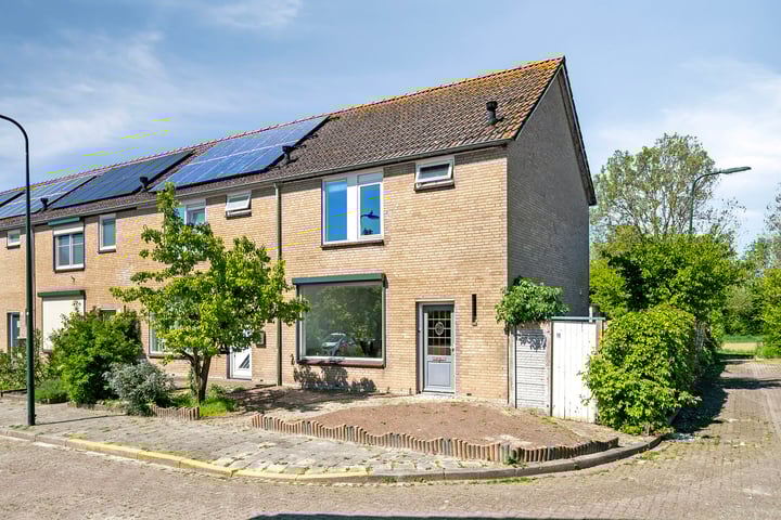 Foto van woning Tulpstraat 18, Sint-Maartensdijk