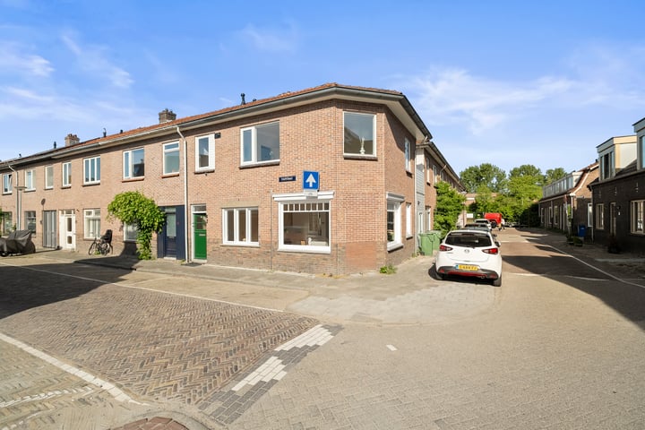 Tulpstraat 2 in Alkmaar foto