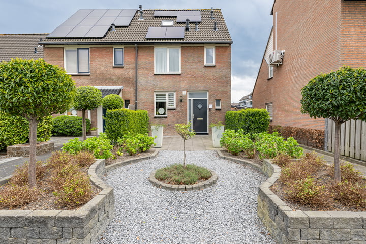 Photo of property Tureluur 29, Sommelsdijk