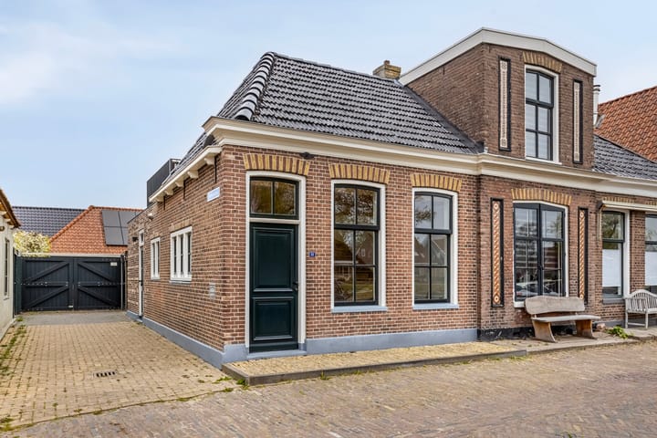 Turfmarkt 51 in Makkum foto