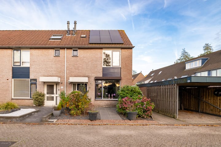 Photo of property Turfstekershoeve 124, Apeldoorn