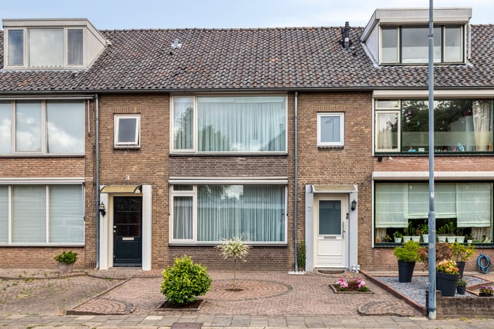 Turnhoutstraat 7 in Breda foto