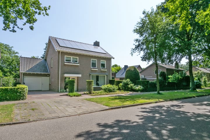 Uilenweg 14 in Weert