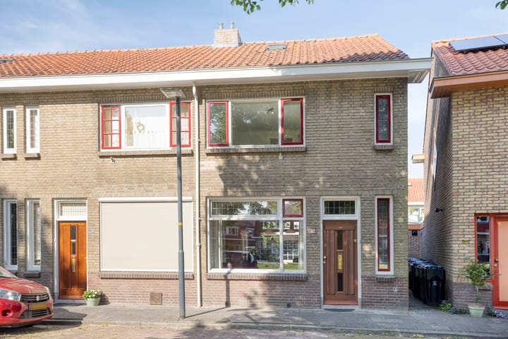 Uitenhage de Miststraat 25 in Kampen