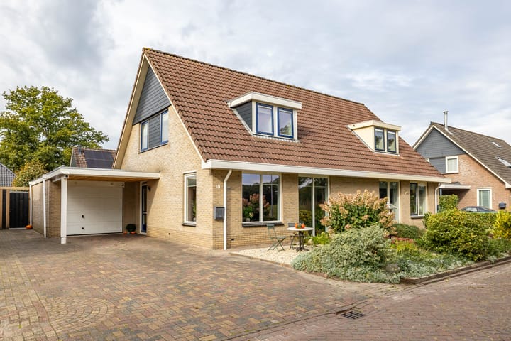 Uiver 10, Yde Photo of property Uiver 10, Yde