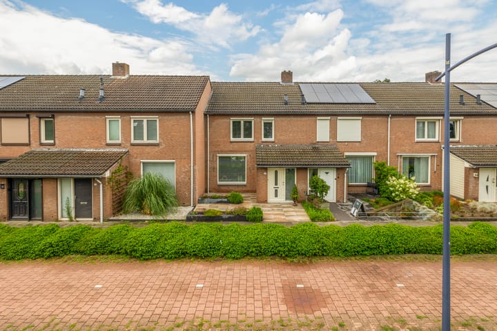 Uiverdonk 21 in Veghel