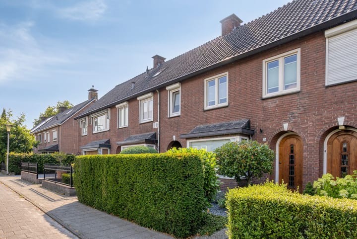Uiverlaan 15 in Helmond