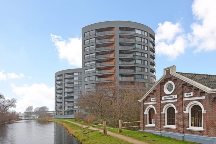 Uiverplein 122 in Gouda