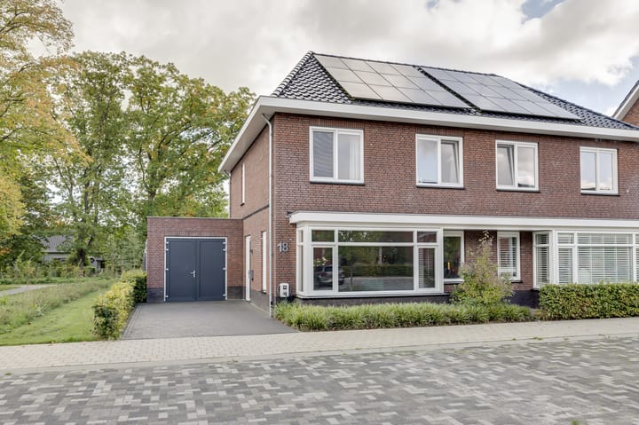 Uiverstraat 18 in Teuge foto