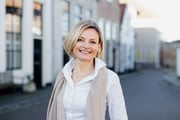 Foto van Ursela Engbersen, NVM Assistent-makelaar bij Van der Hoek Makelaardij B.V.