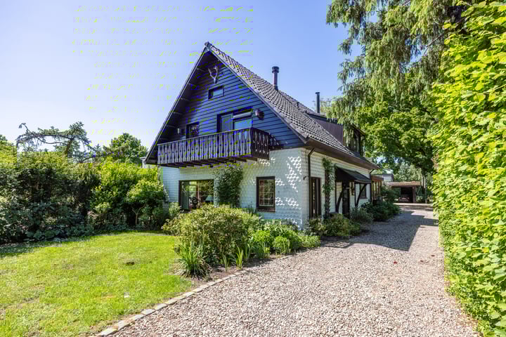 Usselerrietweg 110 in Enschede foto