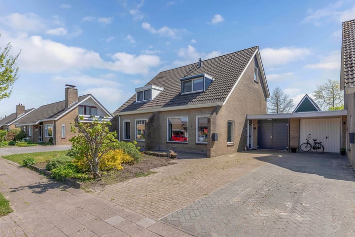 Utbuorren 10 in Winsum