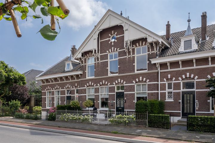 Utrechtsestraatweg 6 in Woerden