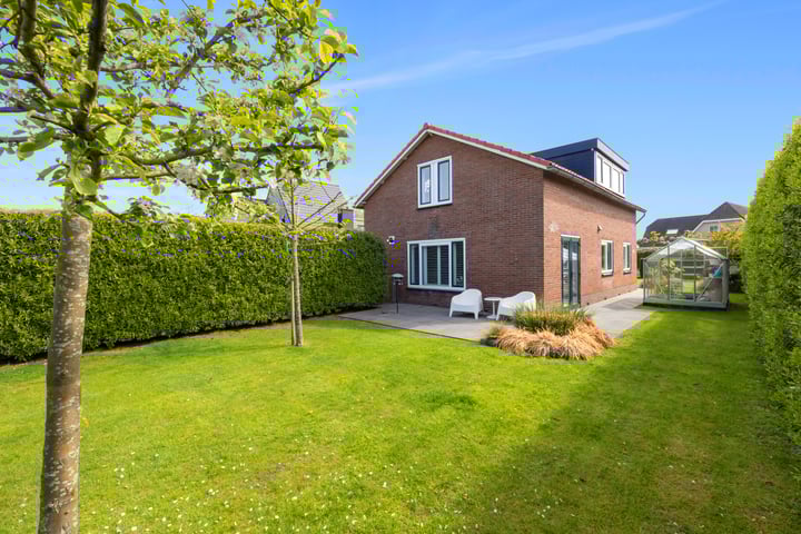 Photo of property v d Meerweg 39, Oostvoorne