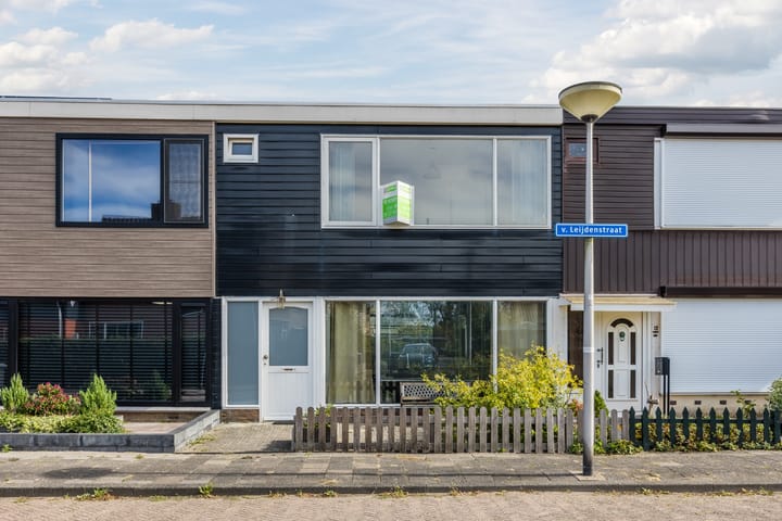 Photo of property v Leijdenstraat 10, Rockanje