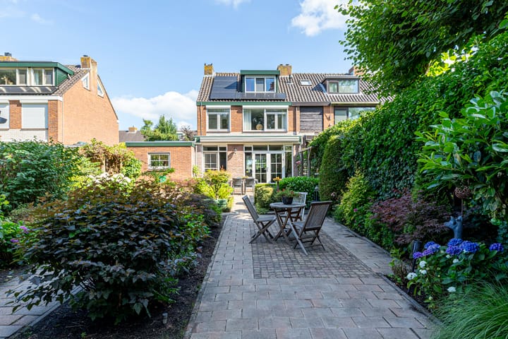 Photo of property v Mecklenburg Schwerinlaan 27, Waddinxveen