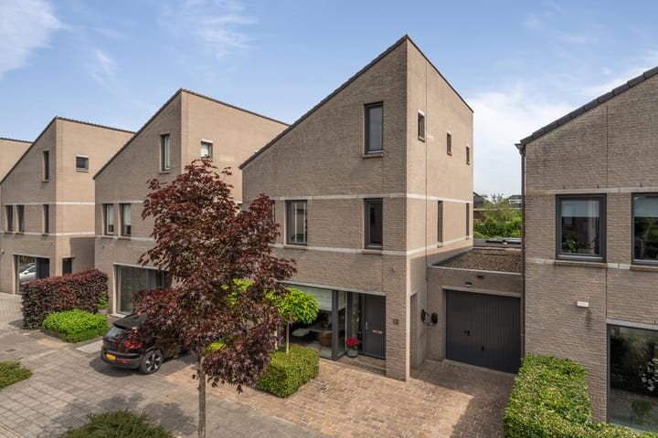 Vaandrigstraat 13 in Etten-Leur